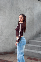 offshoulder 23